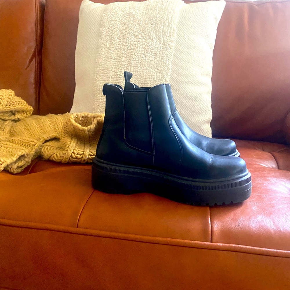 Steve Madden combat boots